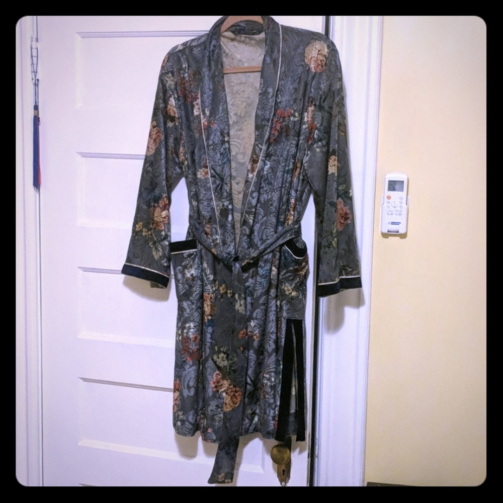 Zara jacket, kimono style, velvet